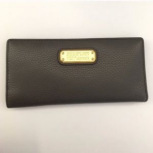 🆕 Marc by Marc Jacobs Kara New Q Slim Wallet